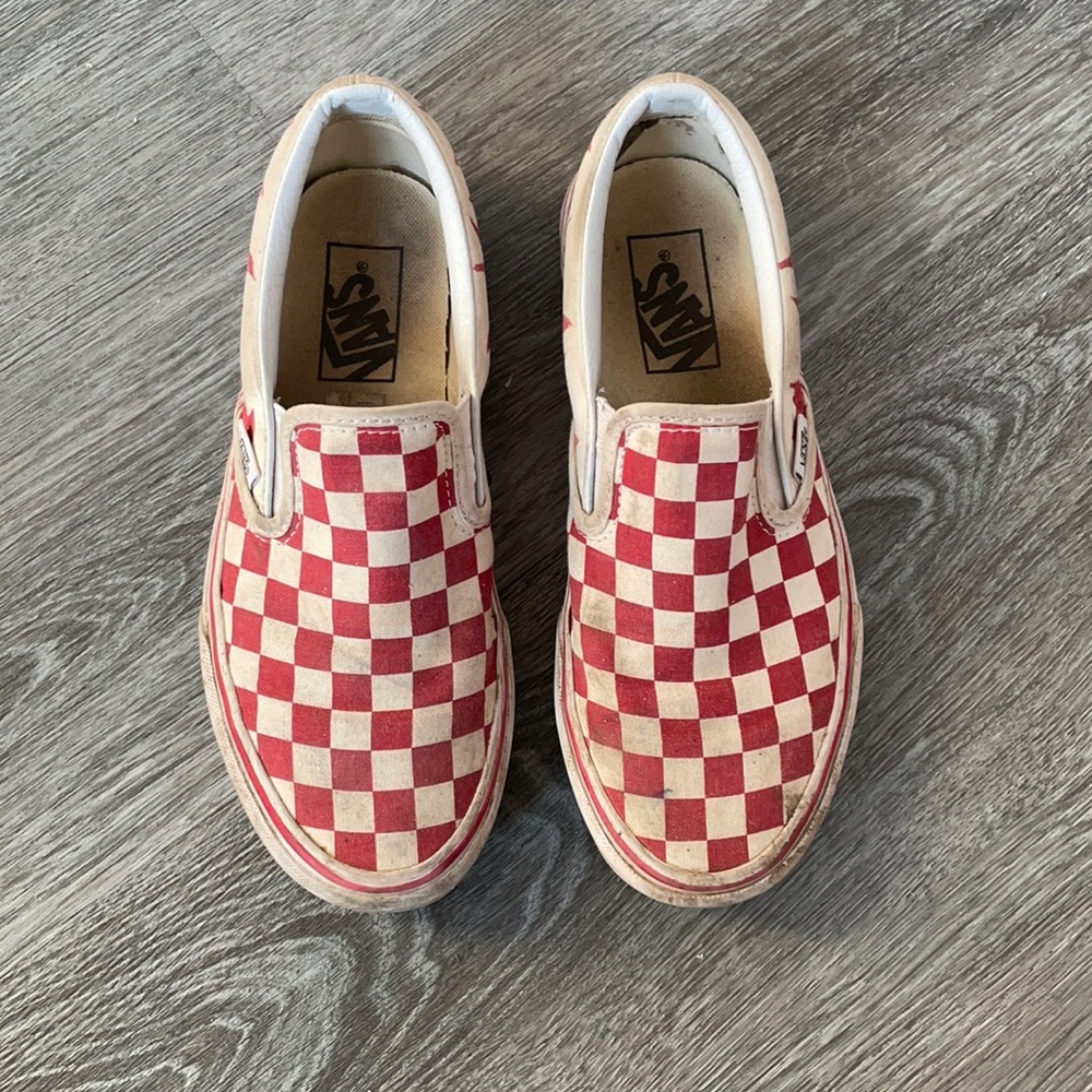 red checkered slip on vans